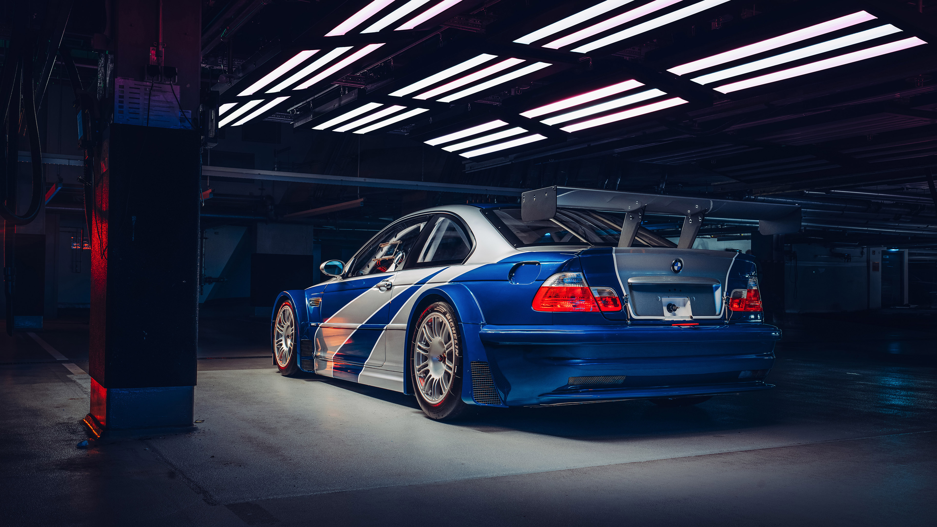 BMW M3 GTR — REAR VIEW